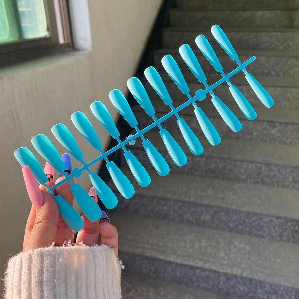 ChicNails | Matte Press-On Nails – Elegant Artificial Nails in 13 Shades