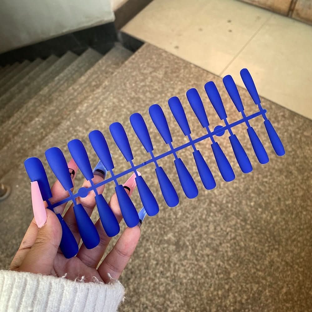 ChicNails | Matte Press-On Nails – Elegant Artificial Nails in 13 Shades