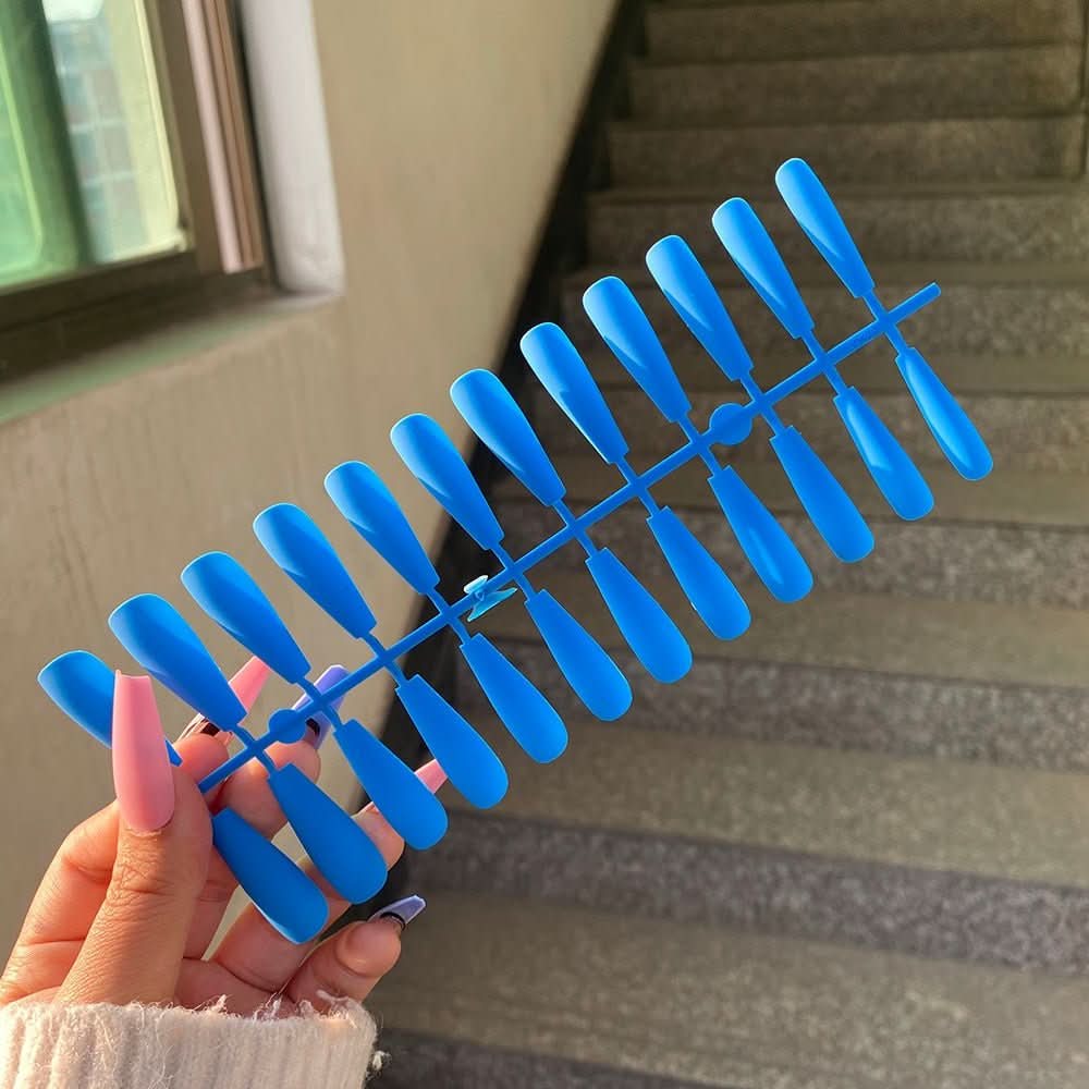 ChicNails | Matte Press-On Nails – Elegant Artificial Nails in 13 Shades